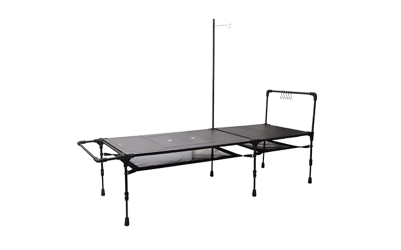 I-UM TABLE